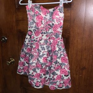 Ye Baili Strapless Mini Dress